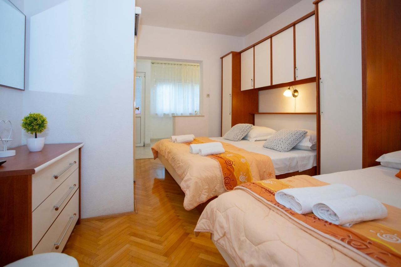 Villa Milenka - Apartmani Gorana Tučepi Zimmer foto