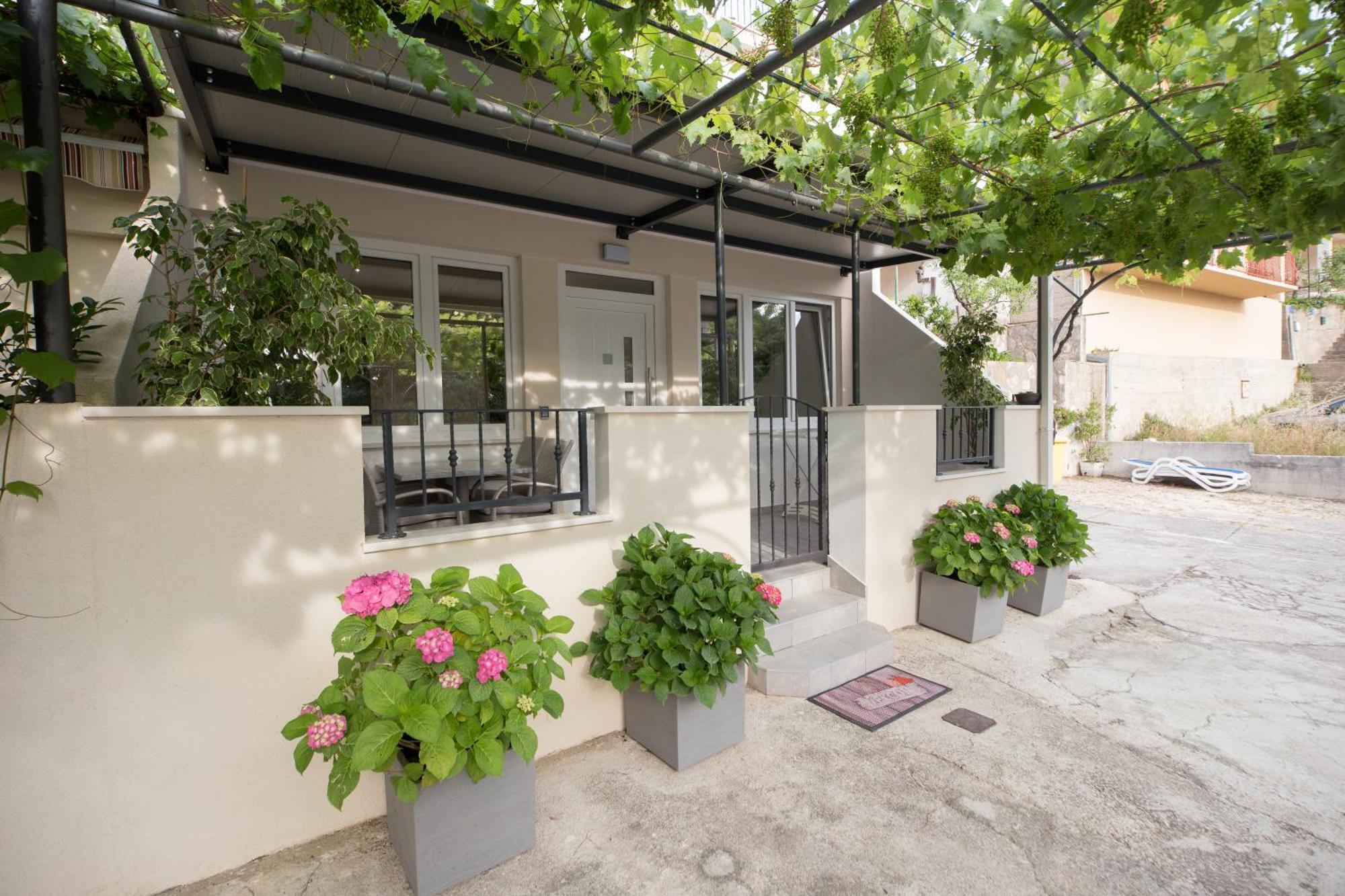 Villa Milenka - Apartmani Gorana Tučepi Zimmer foto